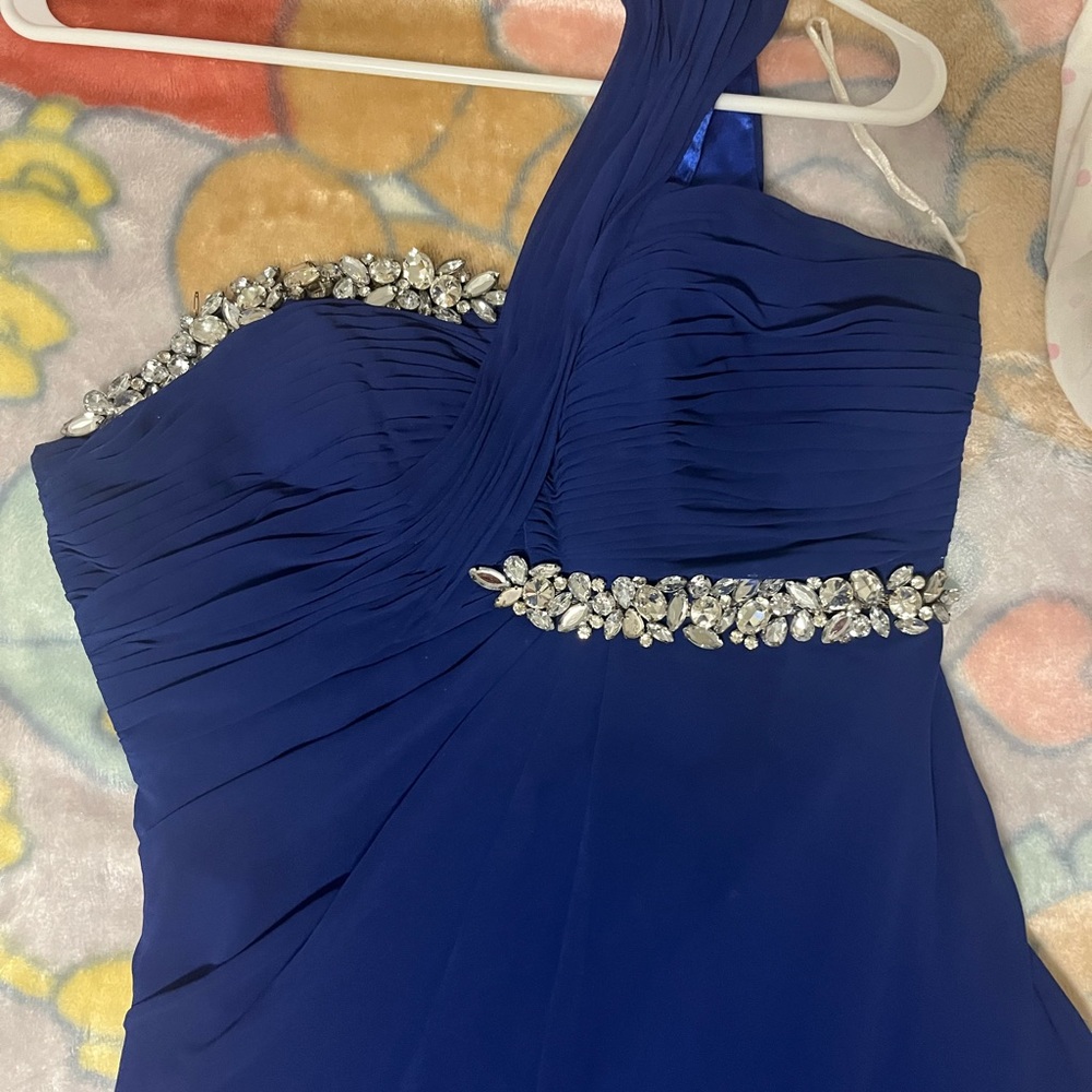 Dress - Picture 2 of 5